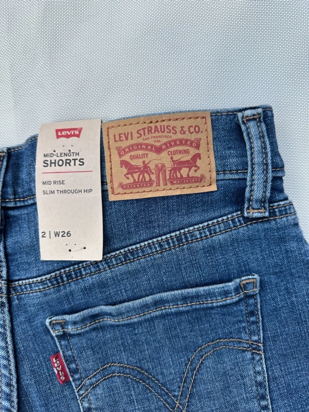 Levi's Women's Mid-Blue Rolled Hem Distressed Denim Shorts size 26 - Picture 4 of 10